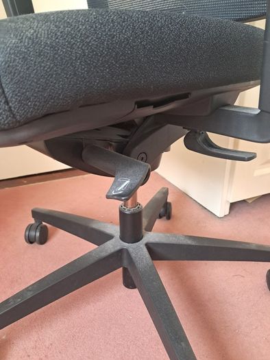 Free Black Office Desk Chair