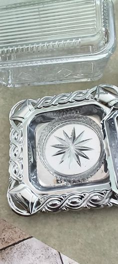 Vintage glass kraft square butter cheese dish lid glass Insert 15.00 euro.Vintage Pasabahce clear glass butter dish 24.00 euro, Fleur De Lis Cast Iron Door Stop Wedge Antique gold Black 4x3.5x7.75 Inch 34.00 euro , Vintage Englshe browne larg milk jug 18.