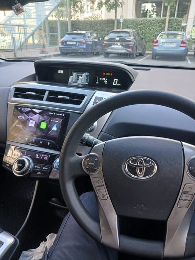 Toyota prius alpha 5 seaters 161-D-