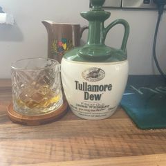 Whiskey Jug ,