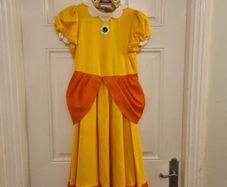 Daisy Costume (Mario)