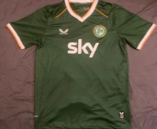 26/27 Ireland Home Jersey Size M