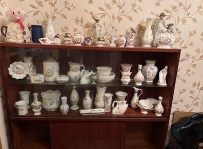 Huge collection of - Aynsley cottage collection