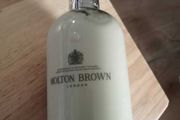 Molton Brown Cardamom &amp; Cedarwood Body Lotion 300ml