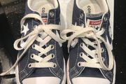 Boys converse