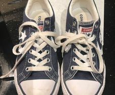 Boys converse