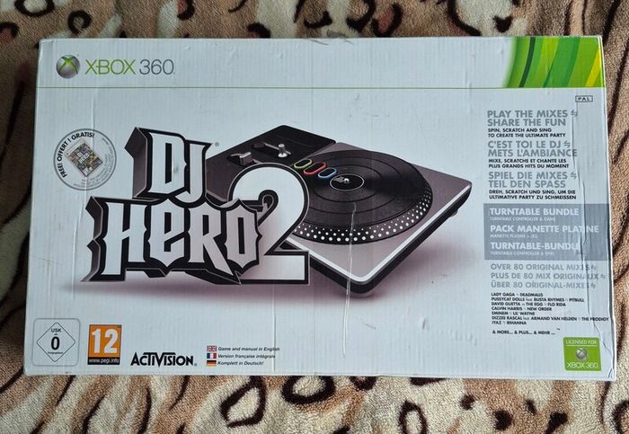 DJ Hero 2 Turntable Bundle Xbox 360 CIB Complete in Box
