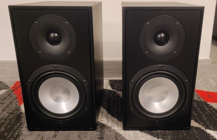 HI End CANTON CLS 2 speakers, exelent condition.