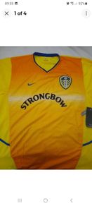 leeds United shirt