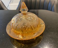 Very Pretty vintage glass dish with  lid