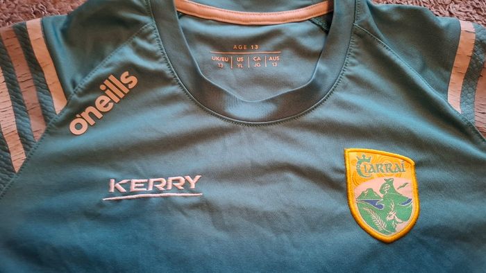 Kerry GAA O'Neills Gaelic Football Jersey (Youths 13 Years) FREE POST