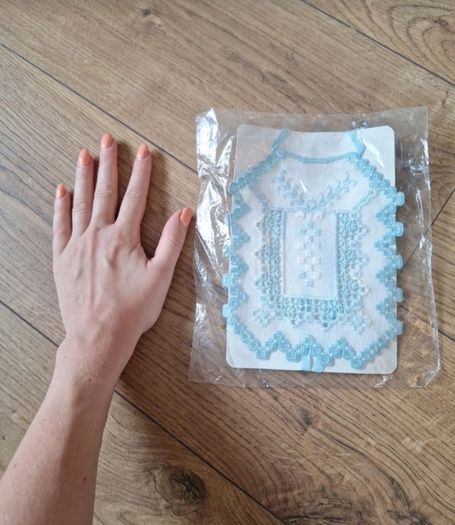 Vintage Lithuanian Handmade Embroidered Linen & Lace Piece