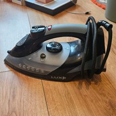 Steam iron
