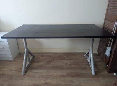 Ikea IDASEN desk 160x80cm