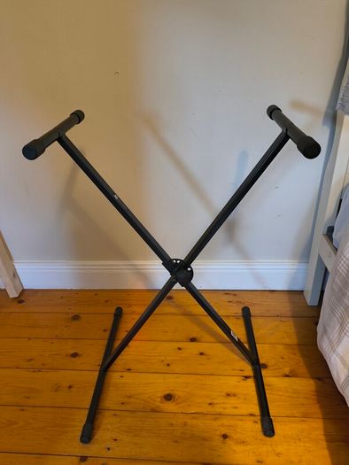 Keyboard stand ( see specs in description)