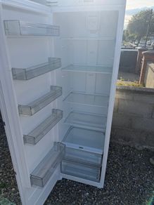 Electriq tall integrated fridge