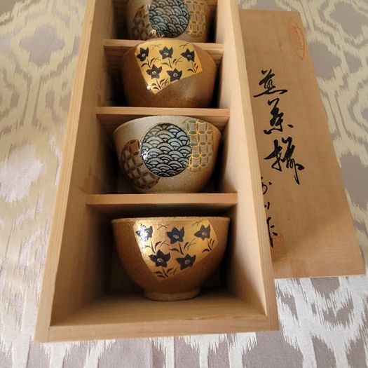 Kutani sake cups
