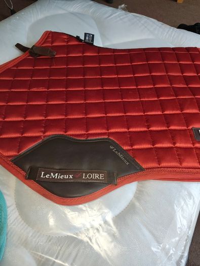 Le meiux saddle pad
