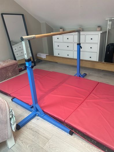 Gymnastics bar