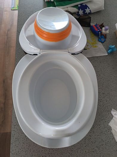 Portable potty