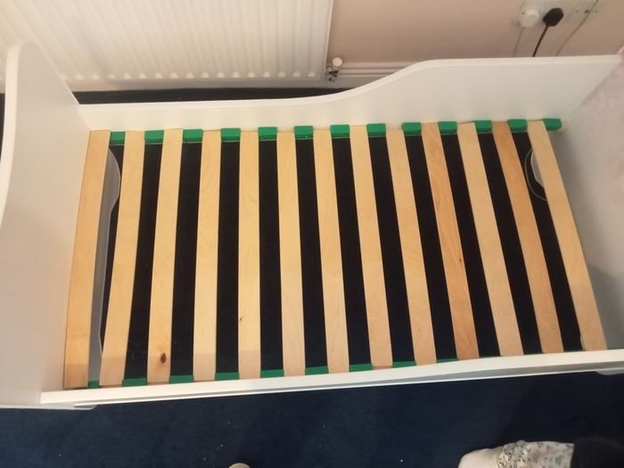 toddlers bed