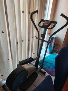 Cross Trainer