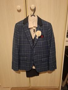 1880 club Communion Siut size 134-140