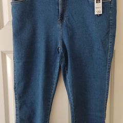 Dunnes Denim Three Quarter Lengths NEW with tags