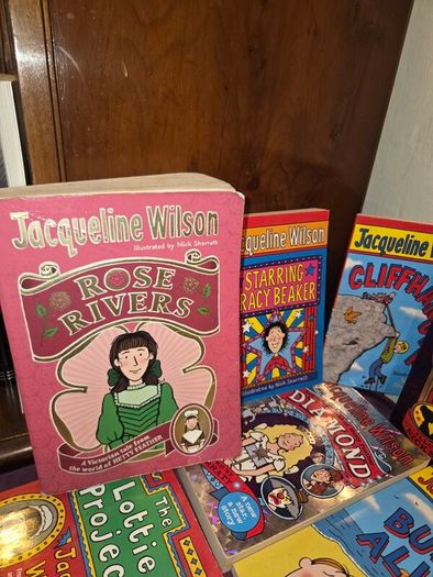 11 Jacqueline Wilson Books