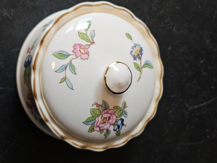 Aynsley Pembroke Trinket Dish Box