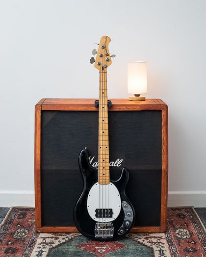 Music Man Stingray 1980-1981 - Black