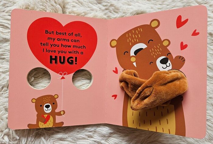 Huge Me Little Bear Finger Puppet Book