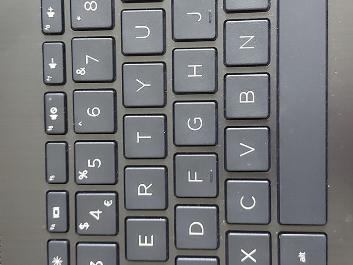 HP 15.6 inch Laptop, Model 15-db0521sa, AMD A6-9225 Radeon R4, 5 Compute Cores 2C + 3G, 2.6GHz, 4GB Ram, windows 10, Microsoft Edge, Chrome and VLC