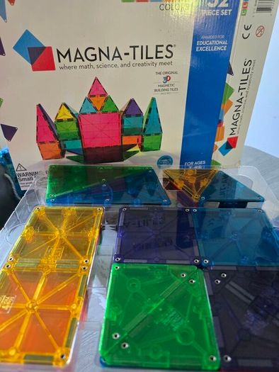 Magna-Tiles