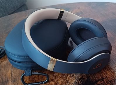 Beats Studio3 Wireless headphones