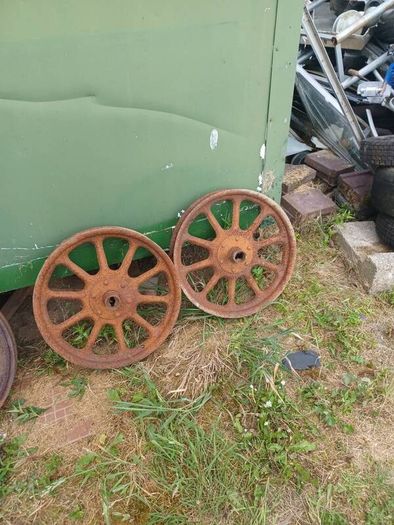 vintage car wheels