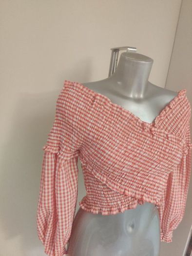 Zara red crop off shoulders blouse UK8 EU36 Postage included
