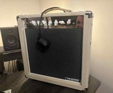 Harley Benton TUBE15 with Jensen Speaker (Celestion included)