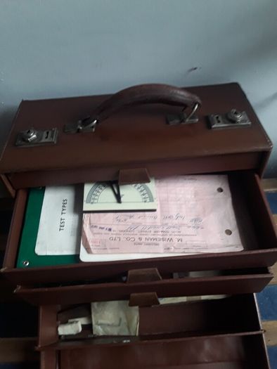 Vintage Doctors case