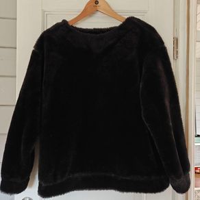 H&M black fluffy fur jumper