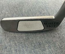 Odyssey White Hot #8 Blade napa style putter 34 inch
