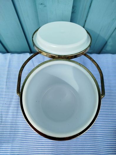 Vintage Ice Bucket Motor Theme