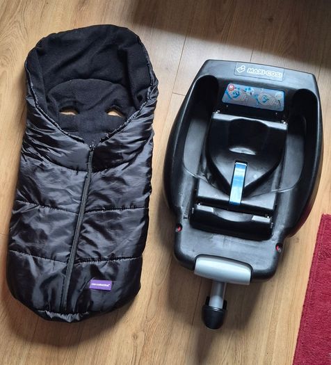 Maxi cosi cabifix isofix carseat and footmuff