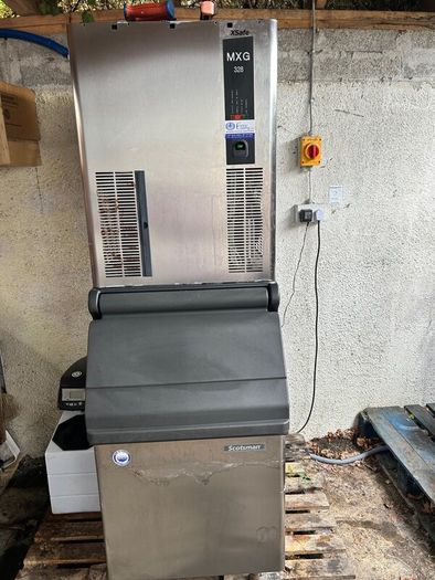 Bar equipment