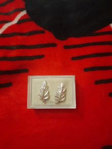 sterling silver leaf shaped earrings