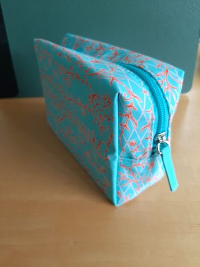 Fragonard cosmetics bag BN