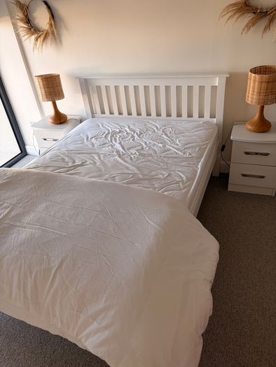Double bed and two bedside units