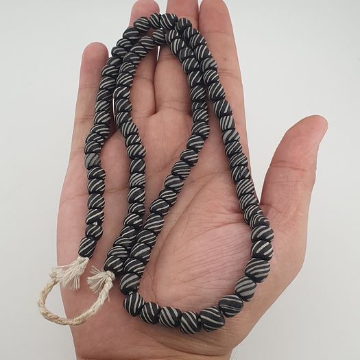 Vintage African Style White Stripe Black 8.2mm - 8.5mm Glass Beads Necklace Strand