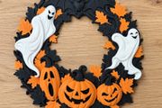 Halloween wreath with ghosts, pumpkins and bat