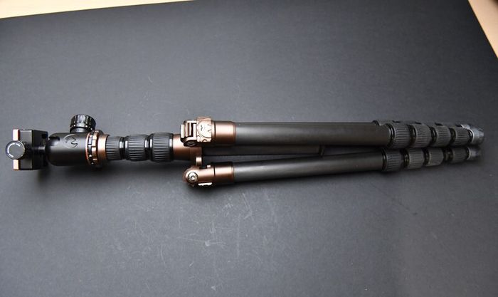 3 Legged Thing 3LT Carbon Tripod